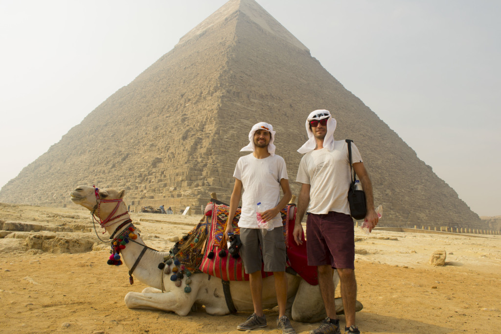 camel-giza-pyramids